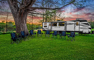 The Tumbleweed | Bunk House (Sleeps 8)