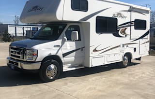 2014 Forest River RV Sunseeker 2300 Ford