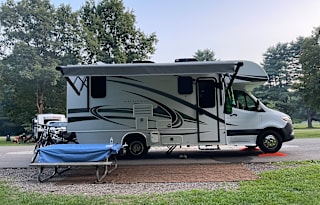 Easy to drive 2021 Jayco Melbourne 24L