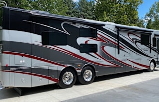 2015 Forest River RV Charleston 430BH Bunks Diesel