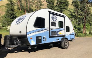 Ultra Light. Sleeps 4. Towable with SUV.