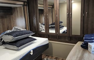 "YOUR HOME AWAY FROM HOME"--Lots of space to relax