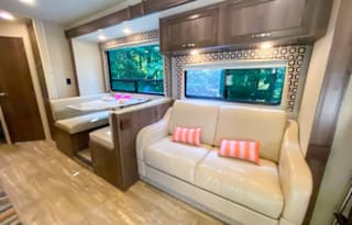 All Inclusive, Jayco Redhawk "Thelma"