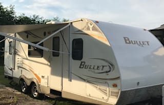 2011 Keystone RV Bullet 246RBS