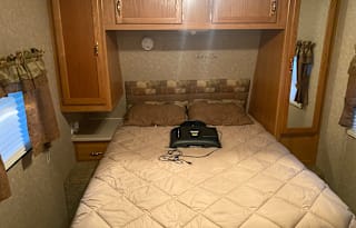 Enjoy your stay with this quaint RV!