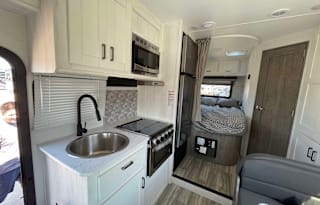 2024 Gulf Stream RV Conquest 6237LE