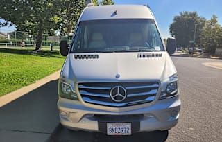 MERCEDES WINNEBAGO ERA 70X