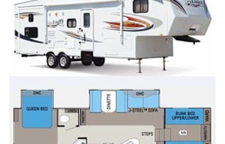 Soar in our Eagle 5th wheel