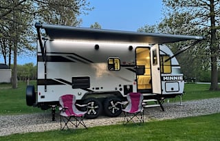 Small in Size, Big on Adventure-Rent Minnie Winnie