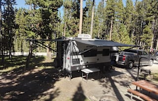 19'! Light! Comfy! Sgl. or Small Family! Delivery!