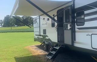 2022 heartland mallard  32’  rv rental