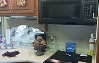 2008 Monaco Monarch 34 SBD