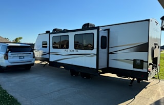 Clean ready to use Astoria RV for a dream vacation