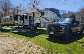 Prime Time RV Crusader 335RLP