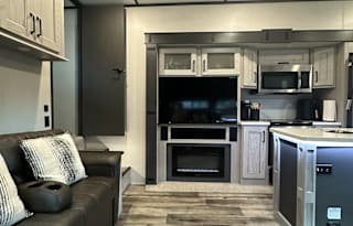 2022 Keystone RV Montana High Country 351BH