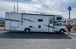 Gorgeous Brand New 2024 Entrada