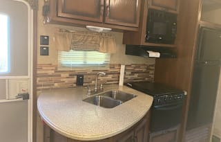 2014 CrossRoads RV Zinger ZT32QB