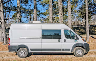Deazy: RAM ProMaster Camper Van
