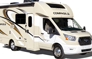 Bunks/ all wheel drive/ Lithium/ solar/ generator