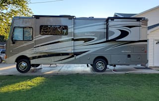 2014 Itasca Sunstar 27N
