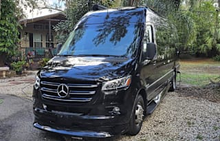 Only 175 weekday special Mercedes Seats 5 Sleeps 2
