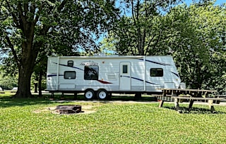 Jay Jay’s Escape – Comfort & Adventure for All!