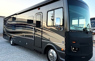 2017 Fleetwood Bounder Bunkhouse