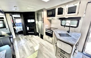 GLAMPING- 2022 , Comfy KING, kids/dogs welcome!