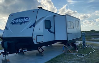 Bishop and Joshlyn's Family Fun Camper Rental.