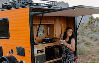 Orange Crush 2018 Sunray 109 Travel Trailer