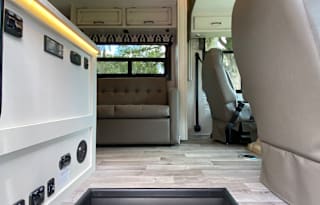 Jenn’s Jaycos - 2022 Jayco Alante 26X