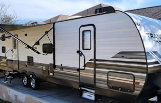 2020 Grand Design Transcend 32BHS 1 1/2 bath!