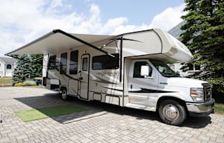 2013 Coachmen RV Leprechaun 317SA Ford 450