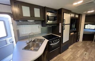 2021 Heartland Pioneer BH280 Bunkhouse