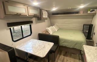 Roberson's RV Rental (DELIVERY ONLY)