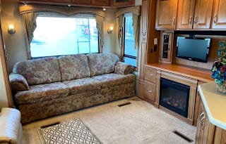 2008 DRV Luxury Suites Mobile Suites 36 TK3