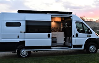 The River Run High Roof 3500
