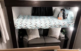 Brand New Beautifully Renovated 2022 Jayco Eagle