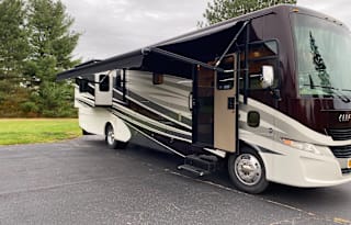 2017 Tiffin Motorhomes Allegro 36 UA