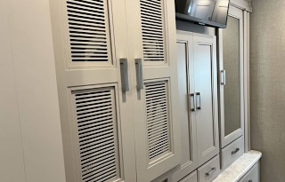 Luxury 2023 Thor Sleeps 8+