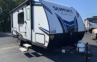 2021 Sunset Trail SS186BH