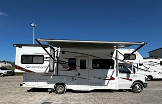 2016 Forest River RV Sunseeker 2700DS Ford