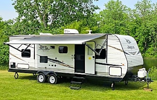 2022 Jayco Jay Flight SLX 267BHS; 5 Beds/Sleeps 10
