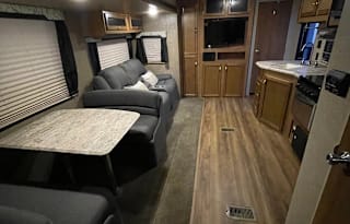 **MONTH TO MONTH TEMP HOUSING **NO INSURANCE FEES!