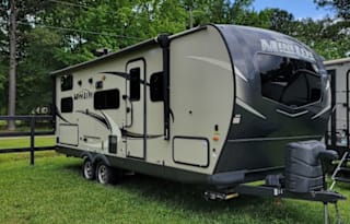"The Beach Bungalow"- Rockwood Mini Lite 2509s