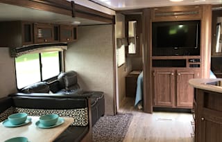 2019 Heartland Prowler Lynx 32 LX