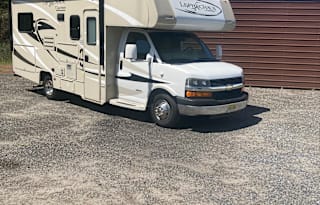 2014 Coachmen RV Leprechaun 220QB Chevy 4500