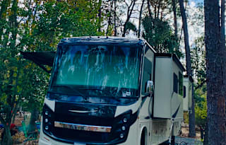 2021 Entegra Vision XL 36A, 2 full bath, sleep 10