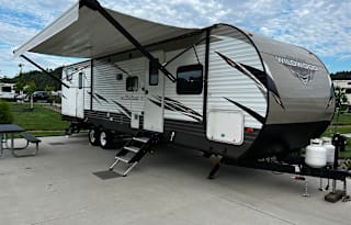Cliff & Cortney's 2018 Forest River RV Wildwood 32BHDS
