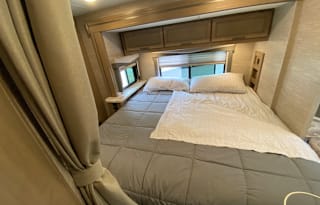 Four Winds with king bed